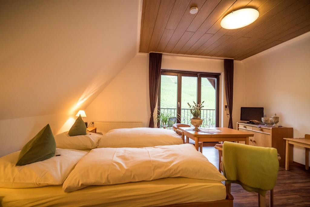 Weingut Peifer Apartment Traben-Trarbach Ruang foto