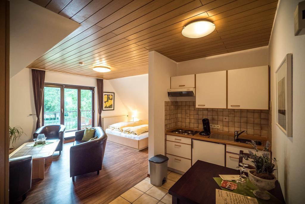 Weingut Peifer Apartment Traben-Trarbach Ruang foto